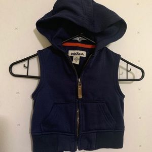 OshKosh Boy's Hooded Vest 2T Sleeveless